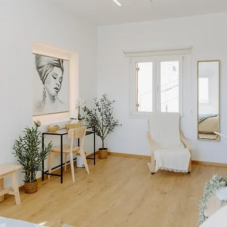 Apartment Stylish Stonehouse In *