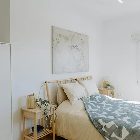 Stylish Stonehouse In Apartment