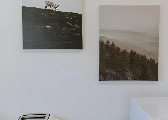 アパート Stylish Stonehouse In *