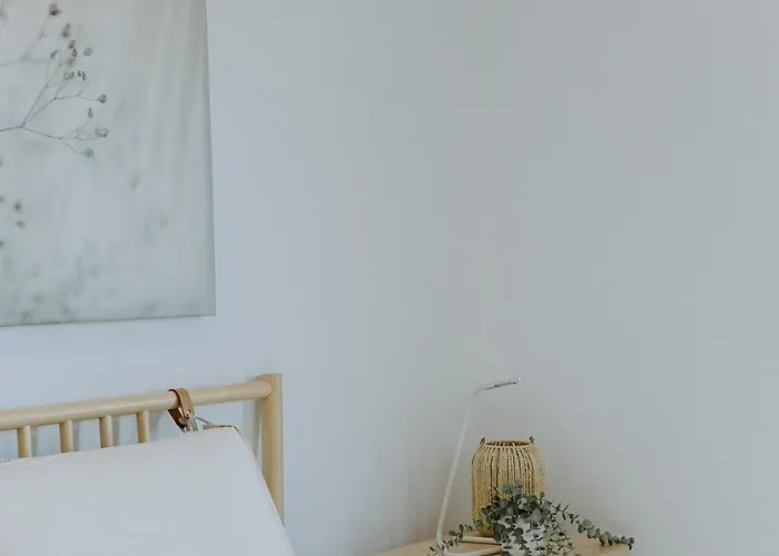 Stylish Stonehouse In Apartmán