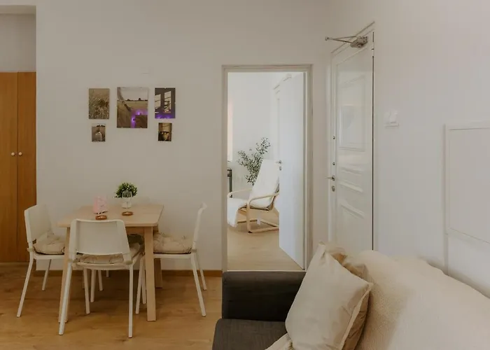 Stylish Stonehouse In Apartmán *