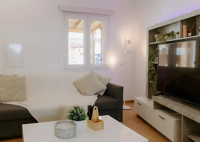 Stylish Stonehouse In Apartmán *